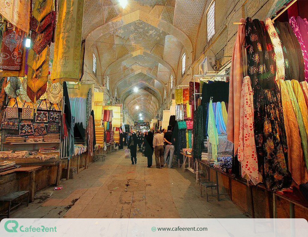 مسجد و بازار وکیل
