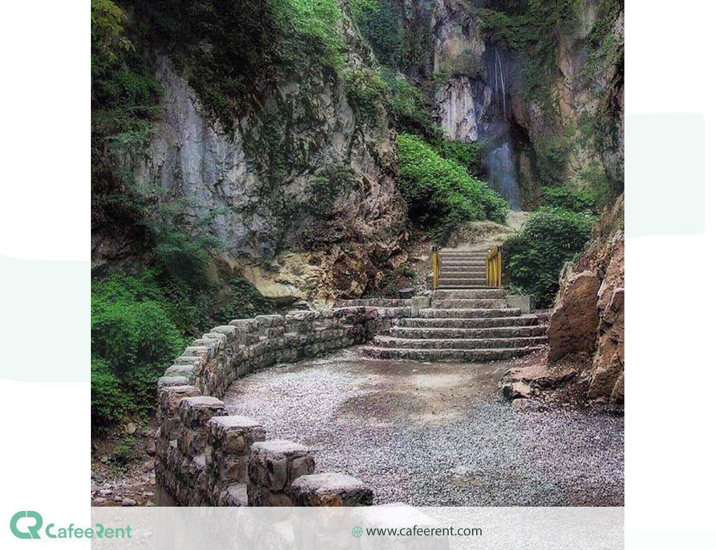 مسیر دسترسی به آبشار زیارت
