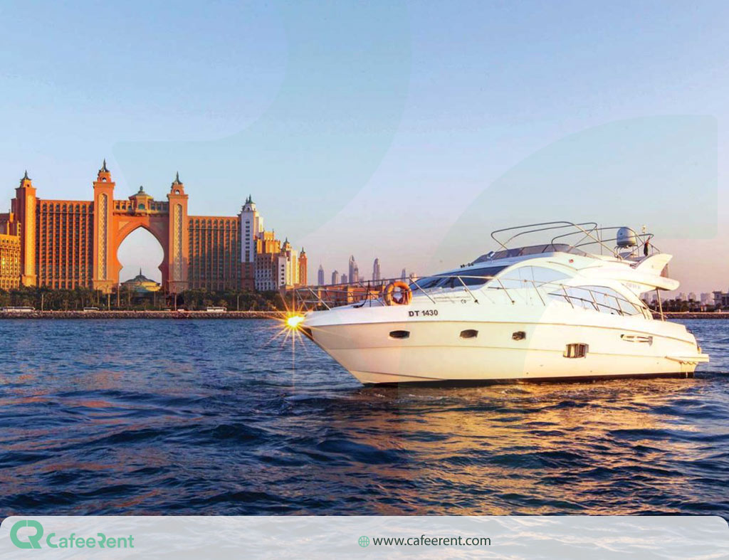 luxury boats in Dubai