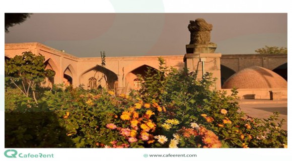 مقبره دو کمال کجاست؟