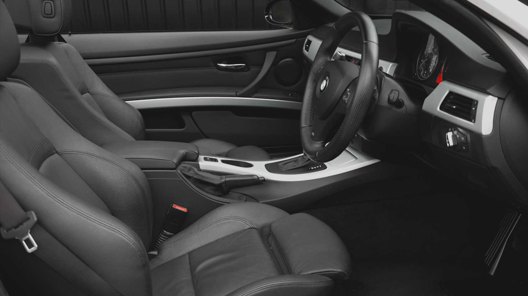 BMW 330i